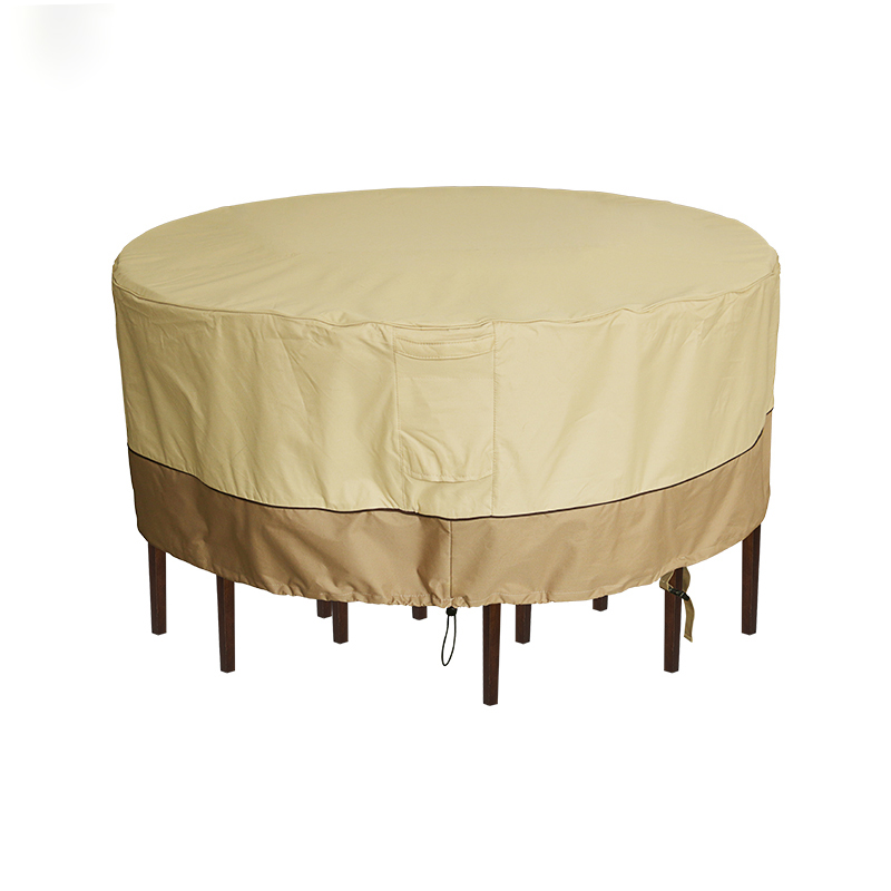 Cover fitted to a round table