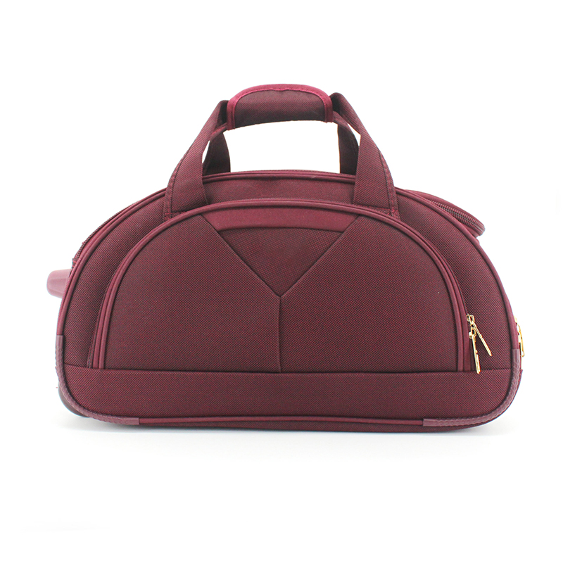 Duffel bag interior opening