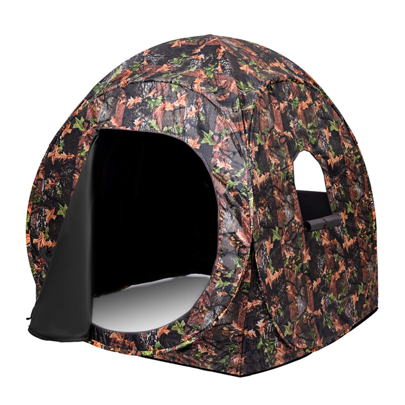 Camouflage hunting blind tent