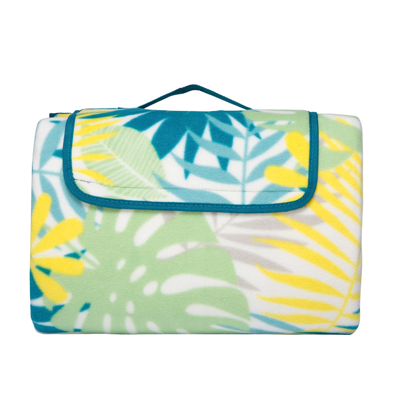 Picnic blanket in a printed pattern
